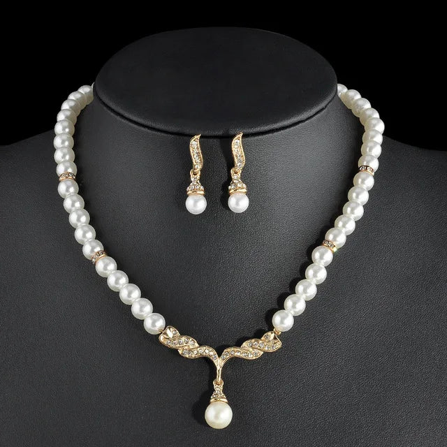 TREAZY Pearl Bridal Jewelry Set - Necklace & Earrings