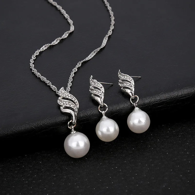 Luxury Pearl & Rhinestone Bridal Jewelry Set