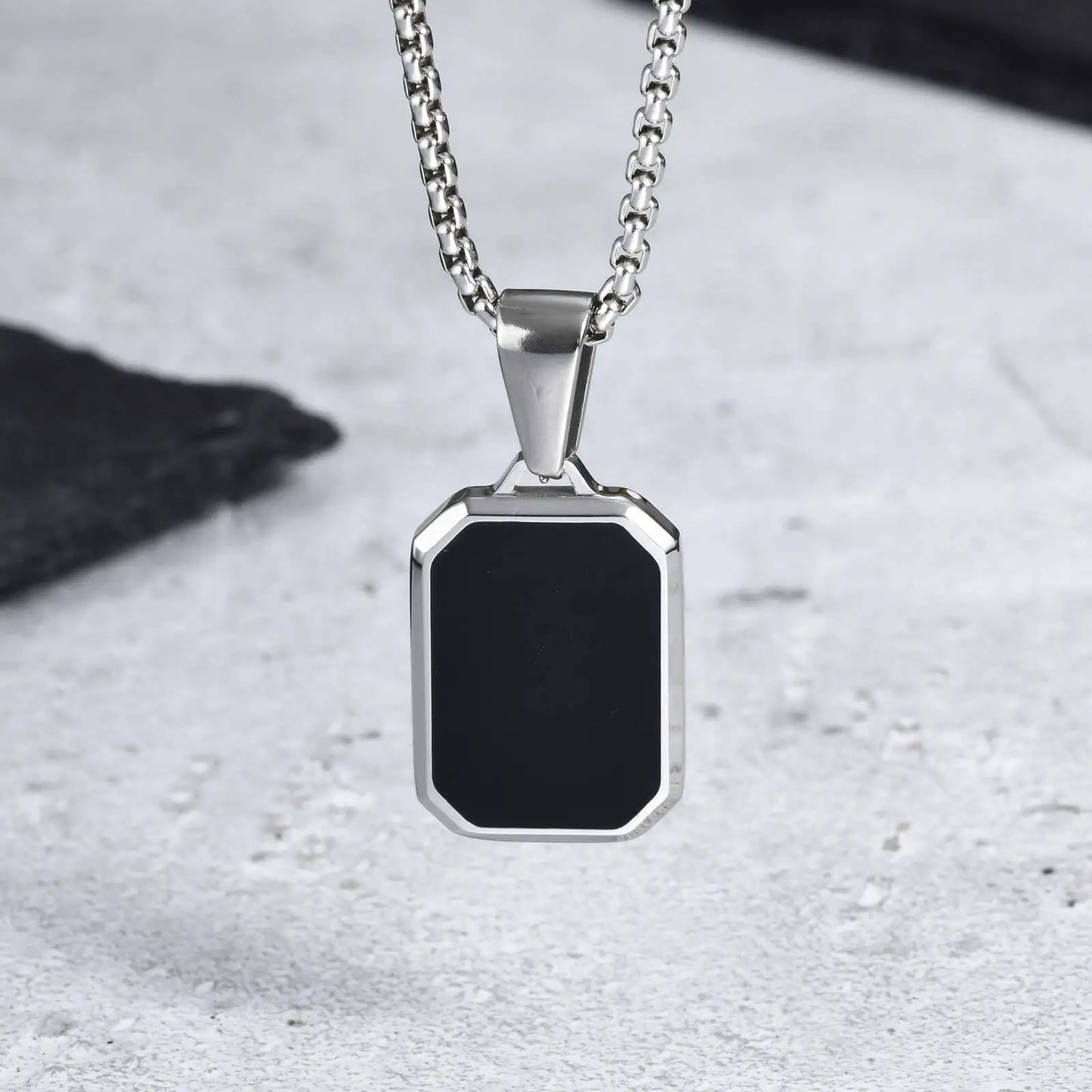 Casual Men's Geometric Square Necklace - Black Enamel Rectangle