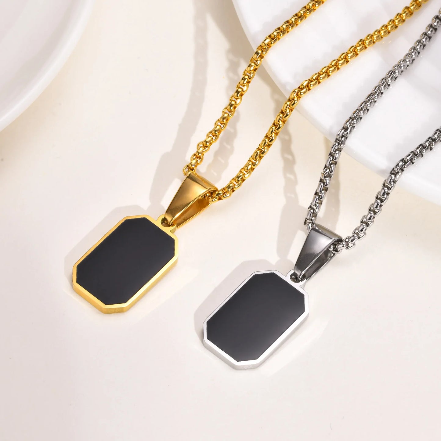 Casual Men's Geometric Square Necklace - Black Enamel Rectangle