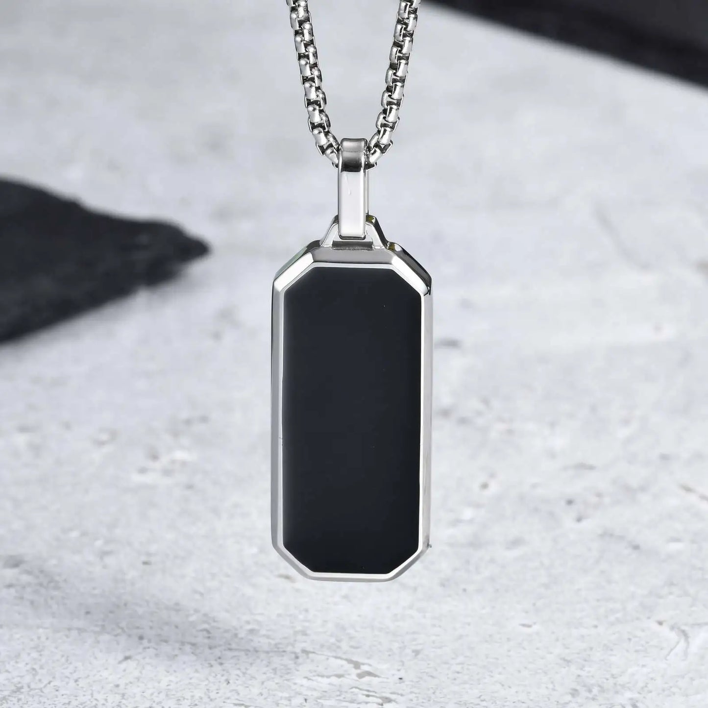Casual Men's Geometric Square Necklace - Black Enamel Rectangle