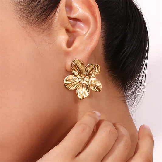 Vintage Gold Flower Stud Earrings - Geometric Statement