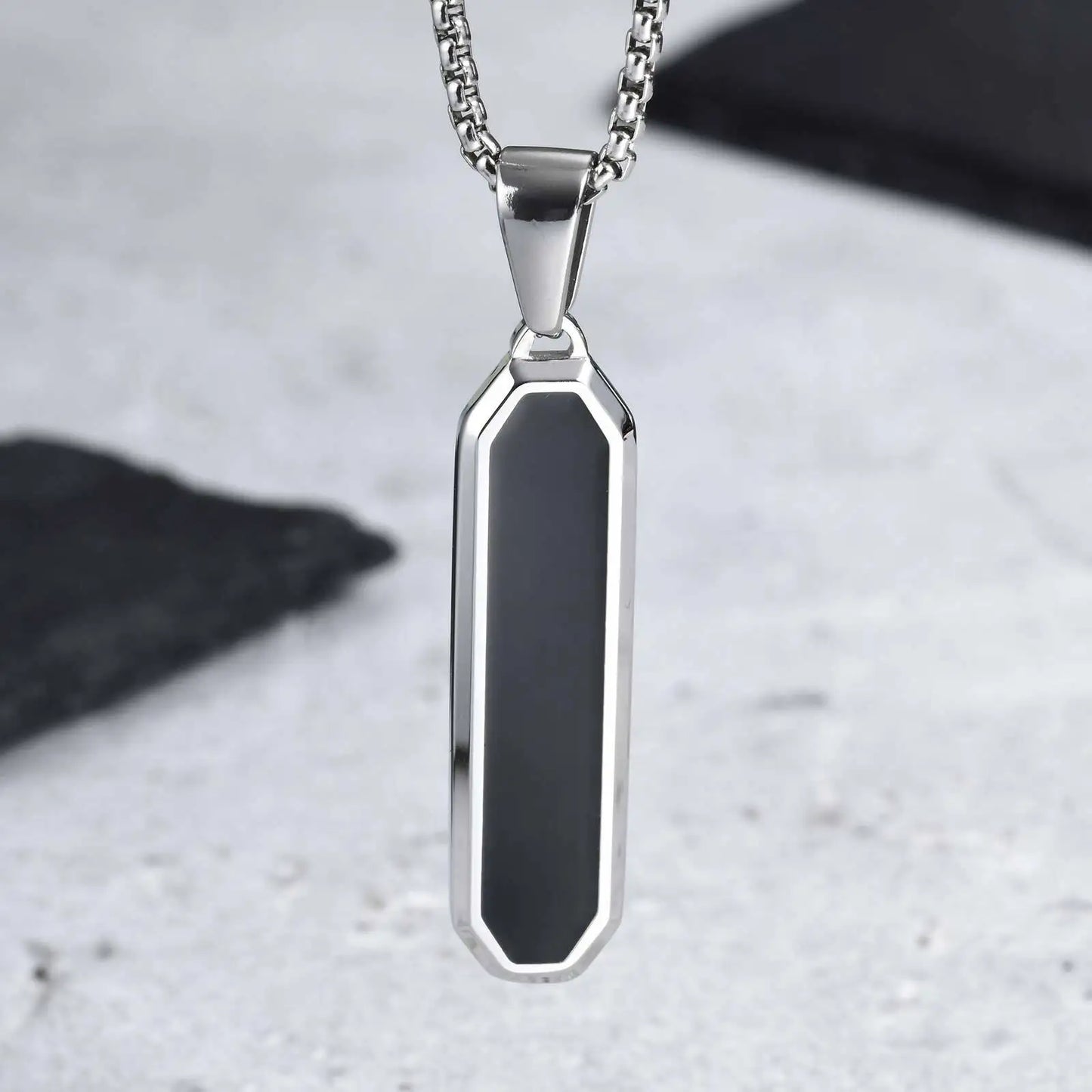 Casual Men's Geometric Square Necklace - Black Enamel Rectangle