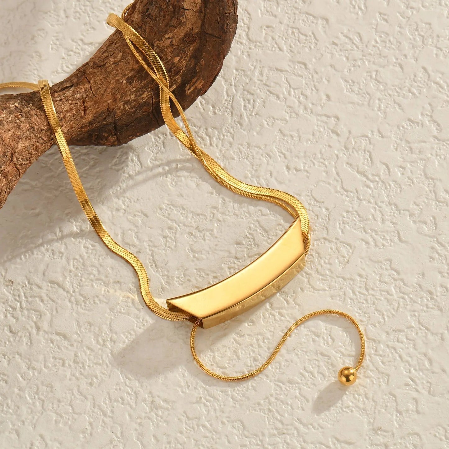 Kissmoon Minimalist Curved Bar Necklace - Geometric Gold Choker