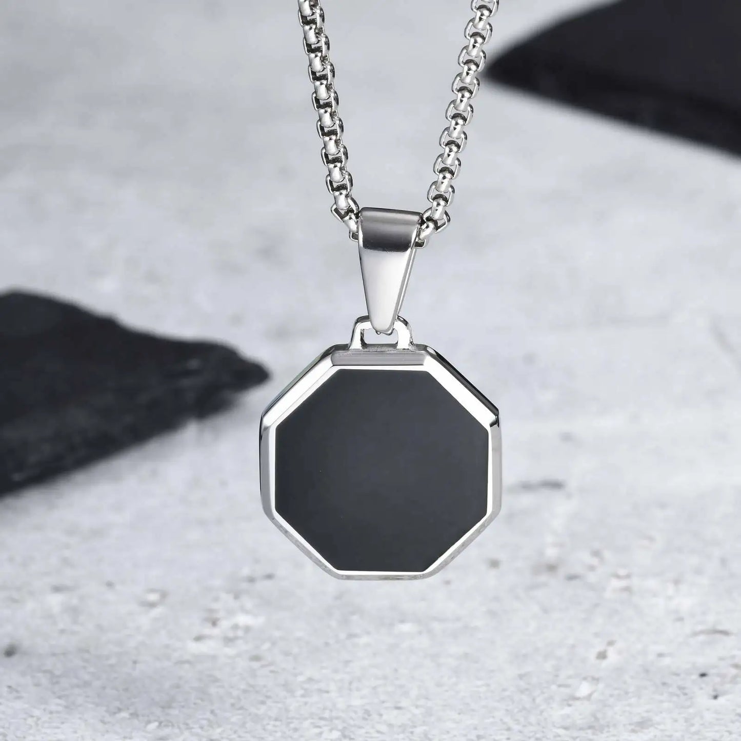 Casual Men's Geometric Square Necklace - Black Enamel Rectangle